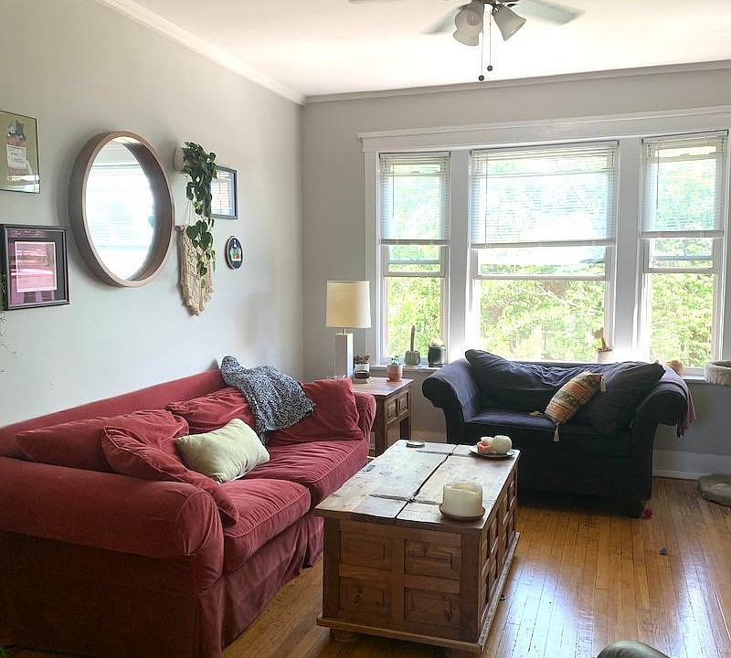 1st image of 3008 W Schubert Ave #2