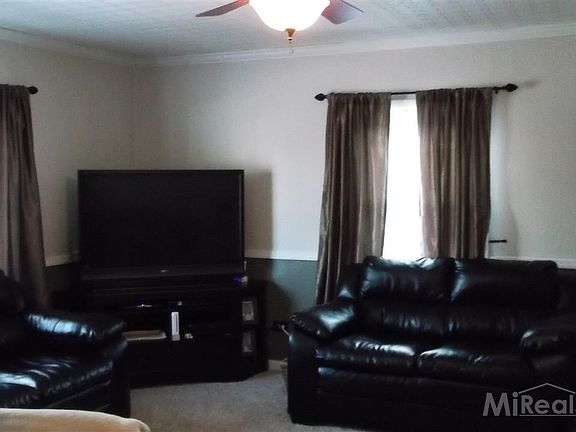 2nd image of 816 Juliet St