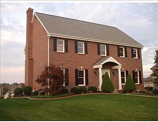 5th image of 611 Redwood Ct