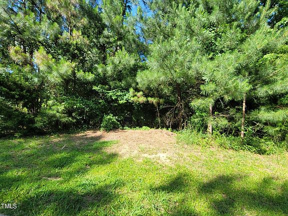 4th image of 93 Bur Oak Ct #477