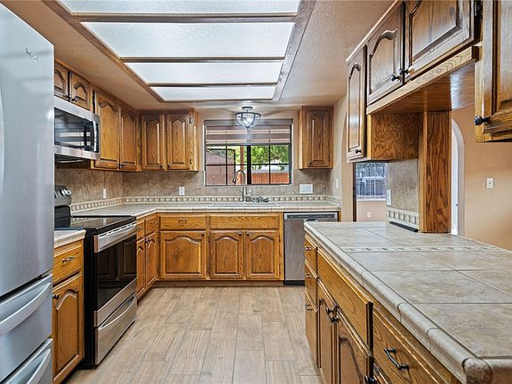 3rd image of 4813 Scotty Drive