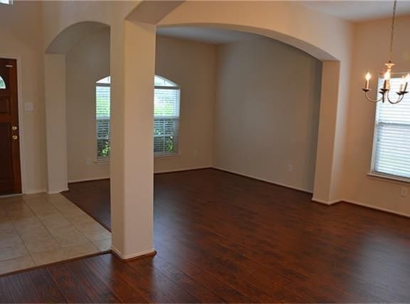 2nd image of 7503 Clarendon Bend Ln