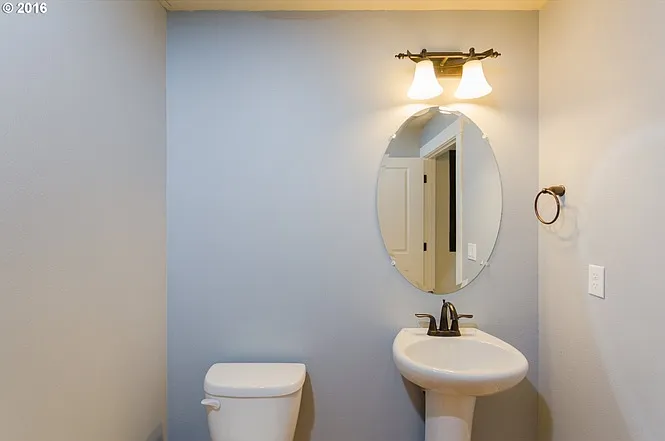 7697 NE Prefontaine St — Photo 11