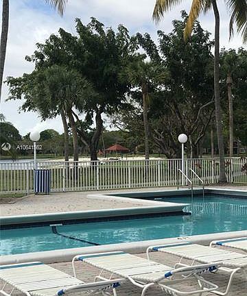 3rd image of 15290 SW 106th Ln APT 308