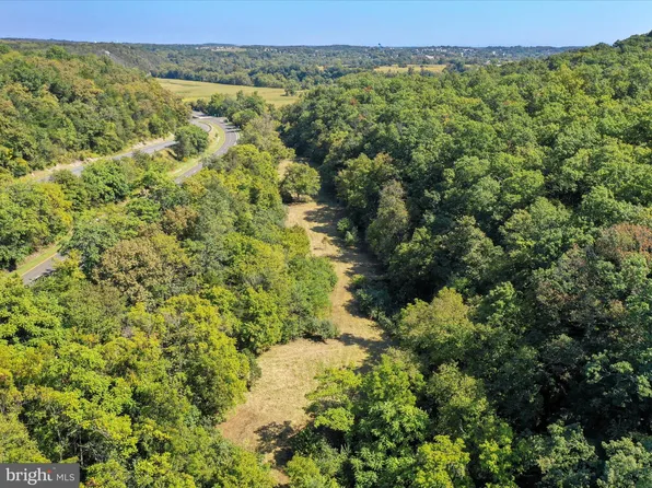 Funk Rd, Strasburg, VA 22657