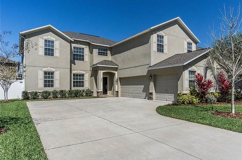 1st image of 3893 Buckinghamshire Dr