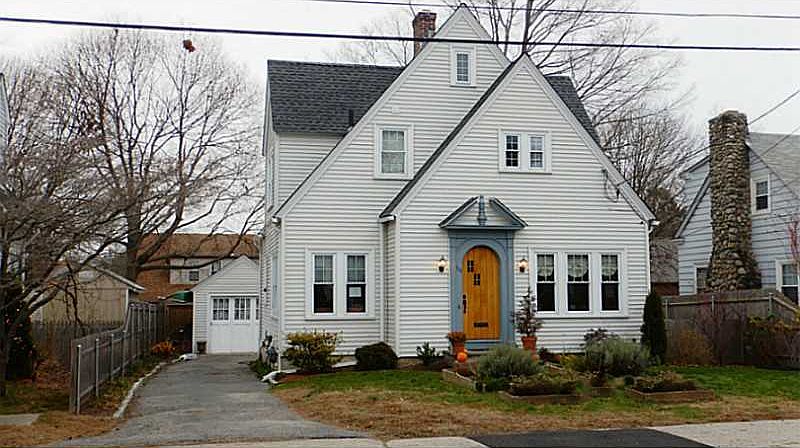 1111747