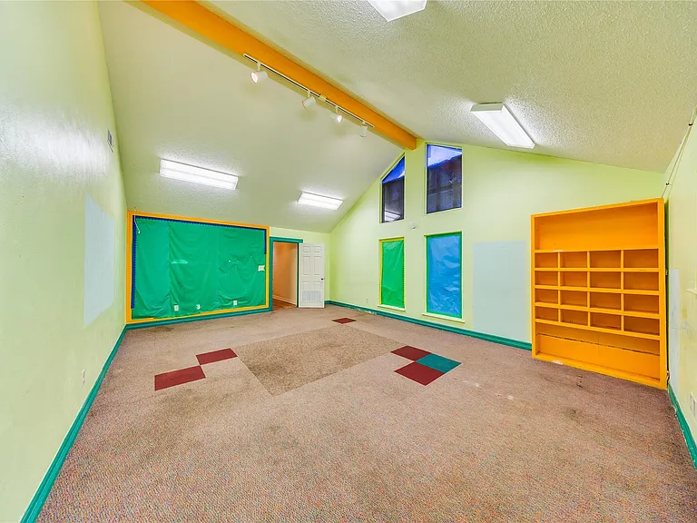 4227 Old Chocolate Bayou Rd — Photo 30