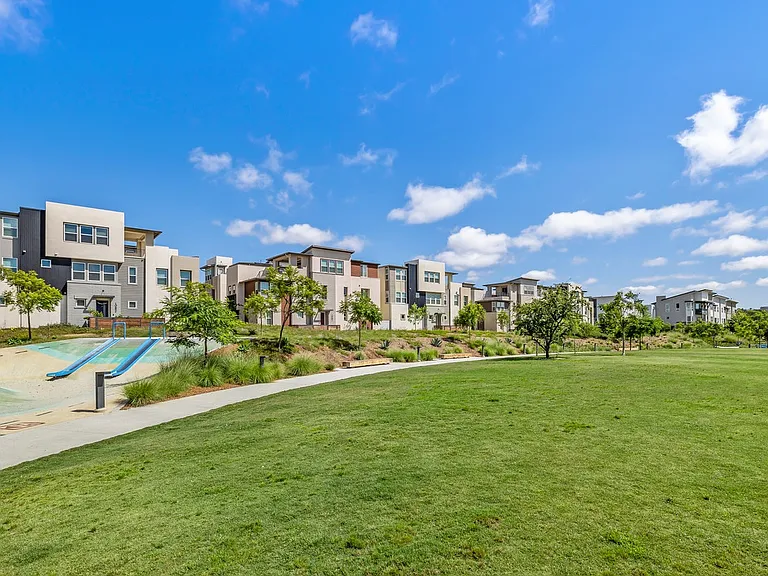 HOA Park