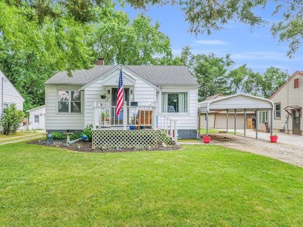 916 E Sangamon Ave, Rantoul, IL 61866