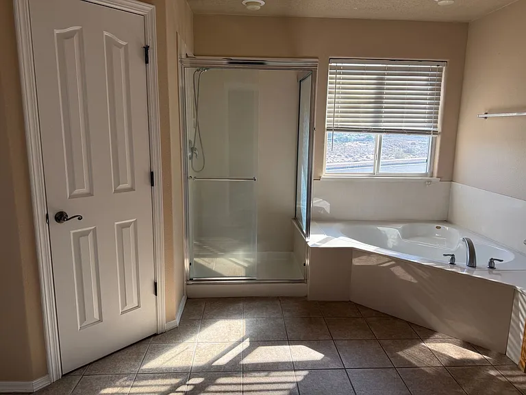 6202 Sierra Nevada Cir NW — Photo 13