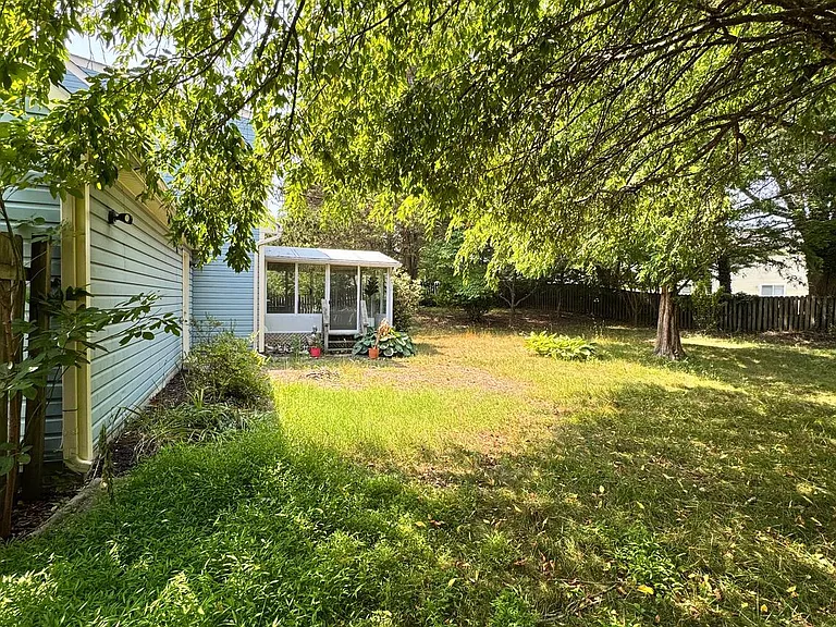 11940 Galaxy Ln — Photo 8