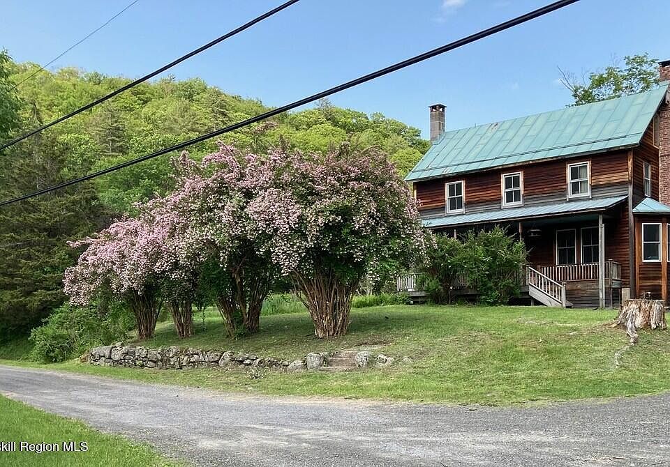 1st image of 736 Sundown Road