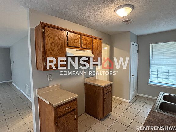 4th image of 3937 Chelsea Hill Dr