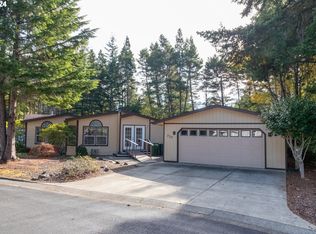 237 Munsel Creek Loop, Florence, OR 97439