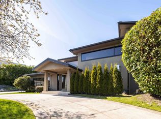 1109 Hillside Rd, West Vancouver, BC V7S2G3