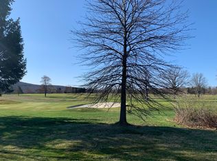 W Grove St, Clarks summit, PA 18411