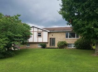 148 Mill Run Dr, Indiana, PA 15701