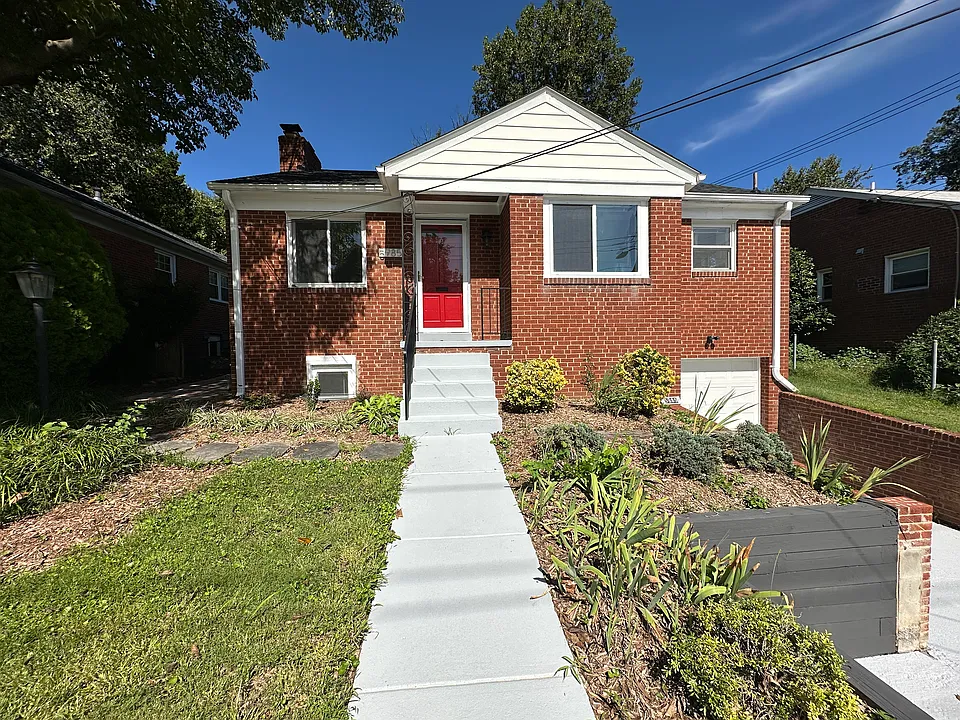 5985 Wilson Blvd