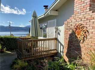 13720 Lakeshore Dr, Clearlake, CA 95422