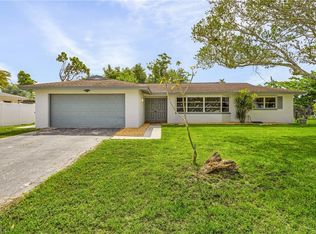 1694 S Flossmoor Rd, Fort Myers, FL 33919