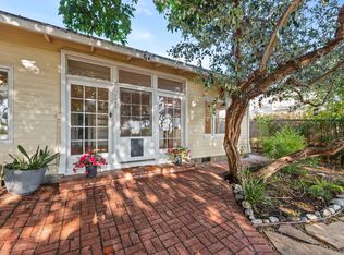 2429 Beverley Ave, Santa Monica, CA 90405