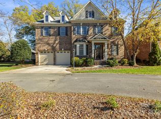 3003 Springs Farm Ln, Charlotte, NC 28226