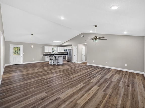 4th image of 453 Hinch Mountain View Rd