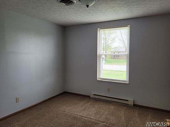 5th image of 2982 Jenny Pl