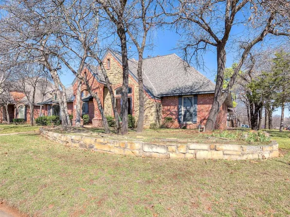 2401 Deborah Ln, Edmond, OK 73034