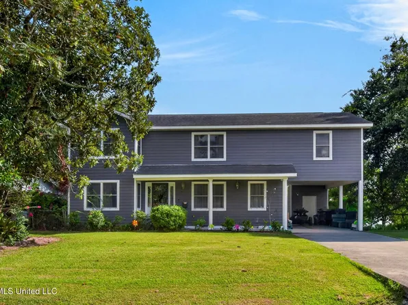 319 41st St, Gulfport, MS 39507