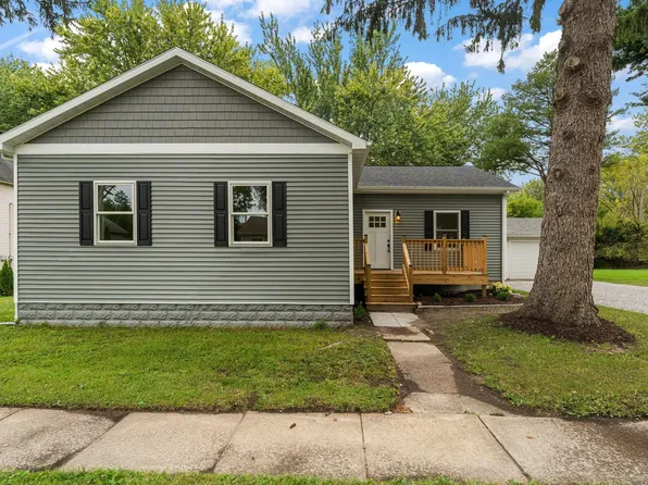 305 N Illinois St, Wanatah, IN 46390