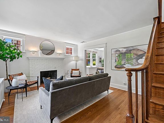 3rd image of 3210 Stephenson Pl NW