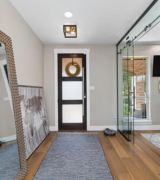 542 Centerbrook Pl — Photo 4