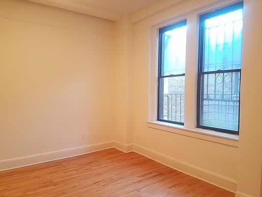 5th image of 515 Cathedral Pkwy #4IP