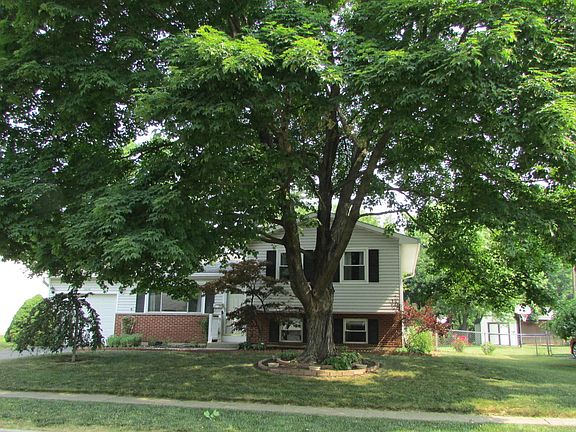 2nd image of 2576 Vernal Dr