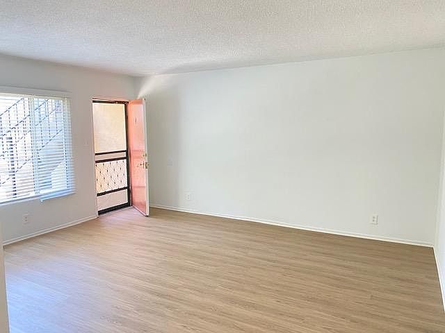 1st image of 1428 11th St APT 4