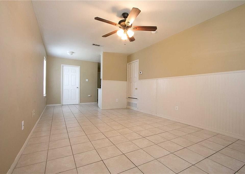 1st image of 330-336 S Fm 1174