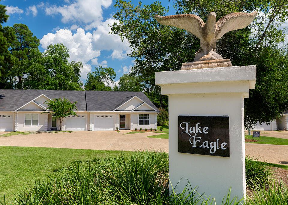 1st image of 105 Lake Eagle Dr