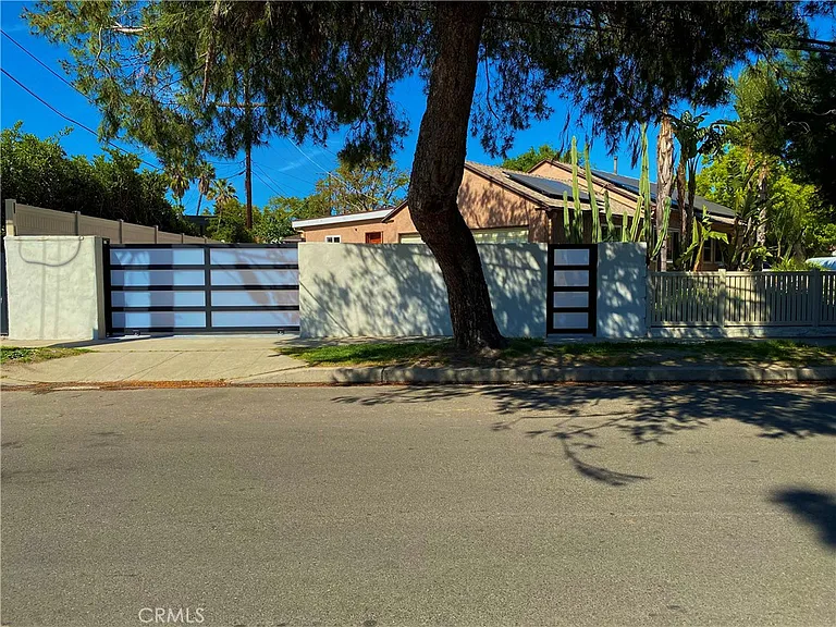 6203 Goodland Ave — Photo 1