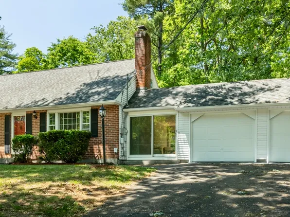 13 Hemlock Drive, Enfield, CT 06082