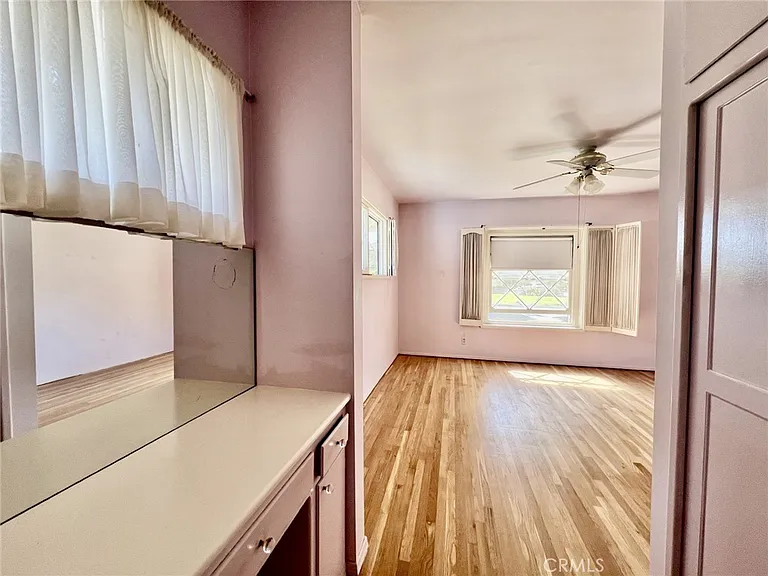 2408 S 8th Ave — Photo 11