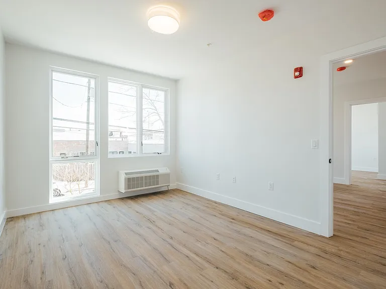 67 Dr Martin L King Blvd #103 — Photo 13