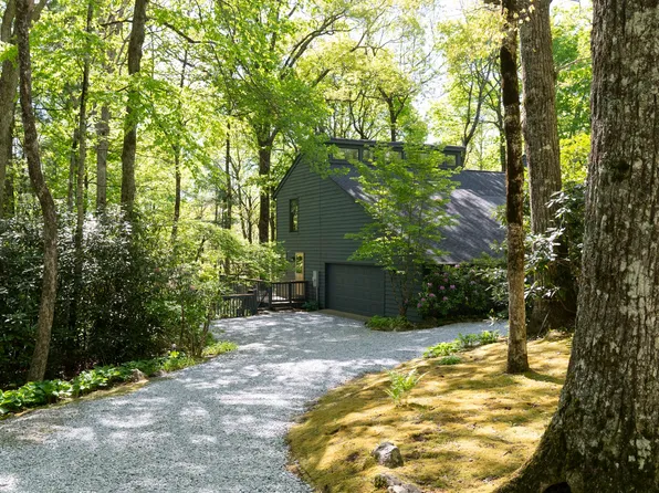 40 Moonbeam Place, Highlands, NC 28741