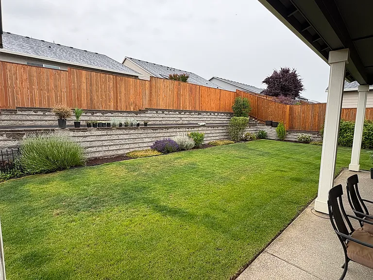 640 E Camellia St — Photo 14
