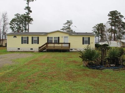 100 Magnolia Dr, Blounts Creek, NC, 27814