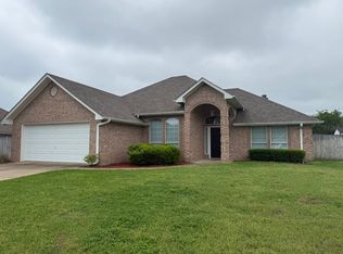 1818 Waterton Cir, Whitehouse, TX 75791
