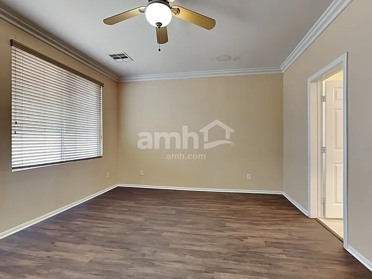 2028 Silver Blaze Ct — Photo 16