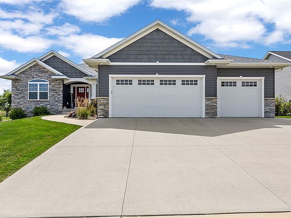2nd image of 1439 Hunters Field Ln