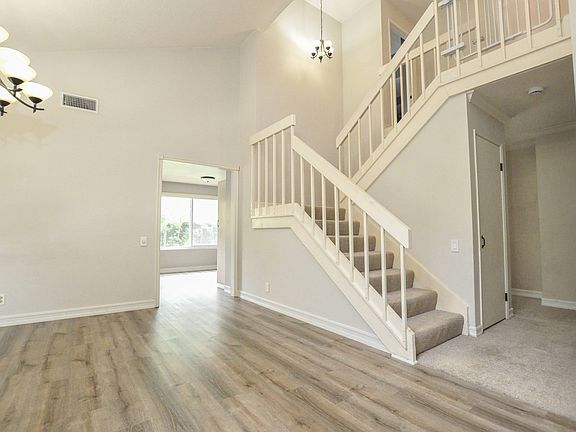 5th image of 283 Heathcliff Pl